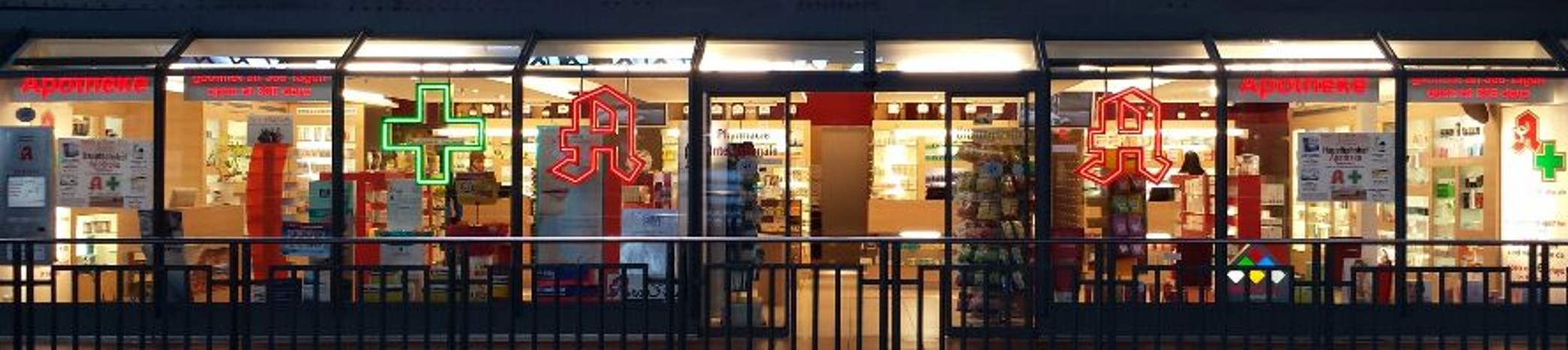 Hauptbahnhof Apotheke Wandelhalle