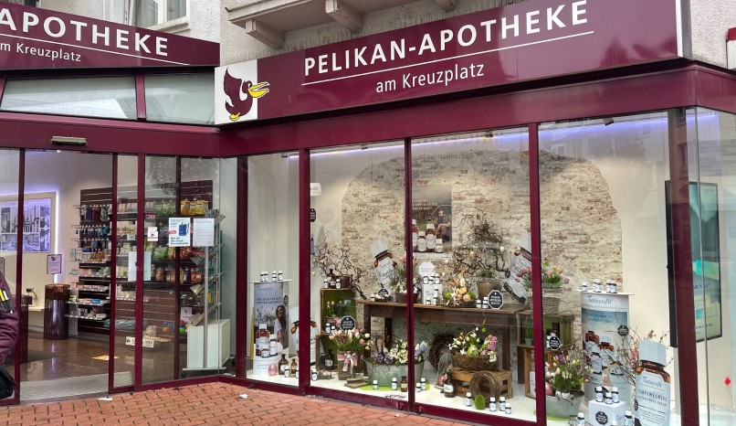 Pelikan Apotheke am Kreuzplatz