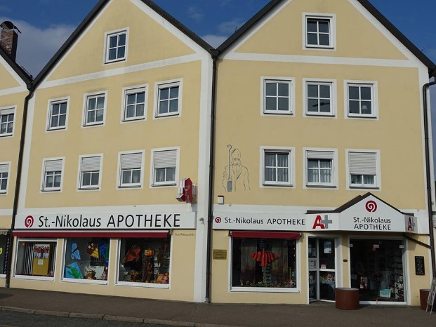 St. Nikolaus-Apotheke